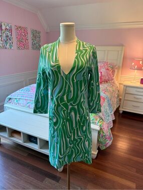Lilly Pulitzer Green & White V-Neck Pintuck Dress